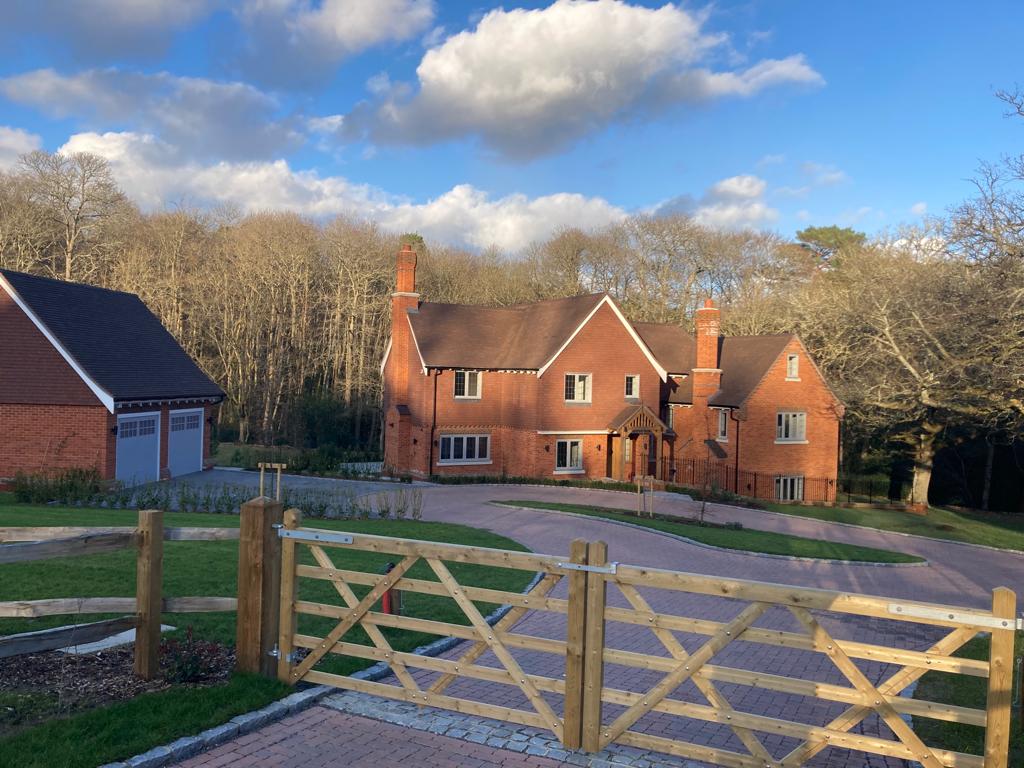 WISLEY PLACE, GARDENERS HILL, FARNHAM Runnymede